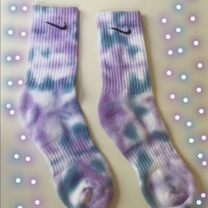 Super cute and trendy Nike tie-dye socks🌟